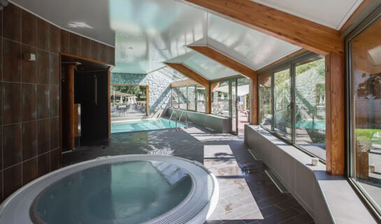 LES BARTAVELLES HOTEL RESTAURANT & SPA Crots