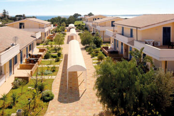 CALABERNARDO VILLAGE Noto Marina